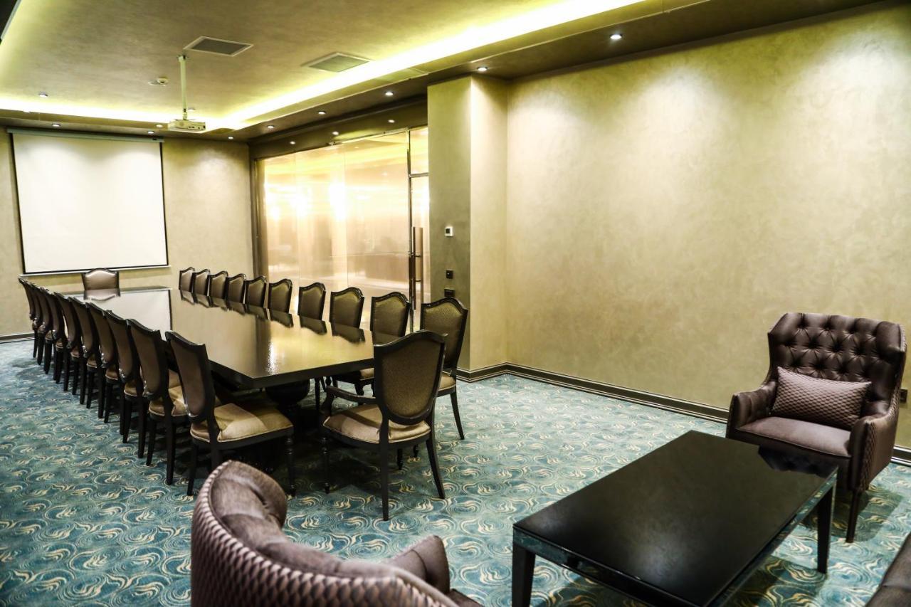 Iris Hotel Baku - Halal Hotel Buitenkant foto